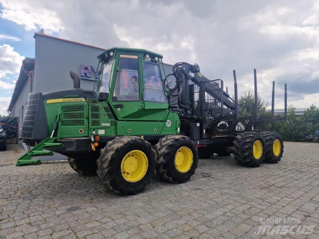 John Deere 1210 E Udkørselsmaskiner