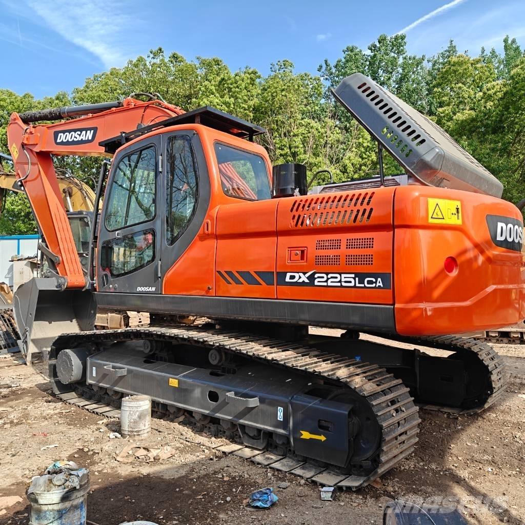 Doosan DX 225 LCA Gravemaskiner på larvebånd