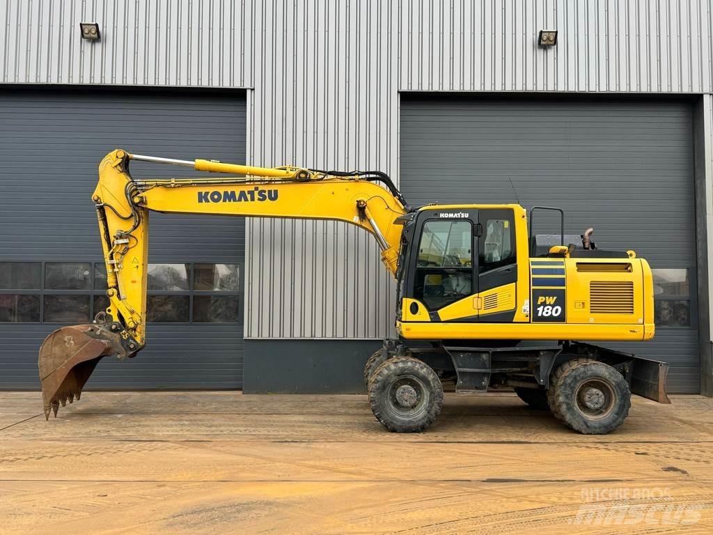 Komatsu PW180-11 Gravemaskiner på hjul