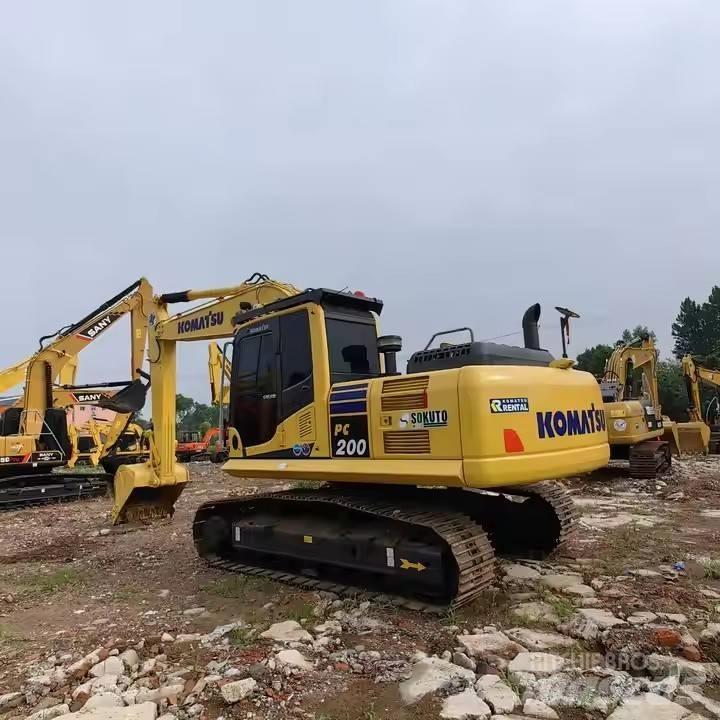 Komatsu PC200 Midi-gravemaskiner 7t - 12t