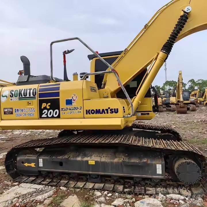 Komatsu PC200 Midi-gravemaskiner 7t - 12t