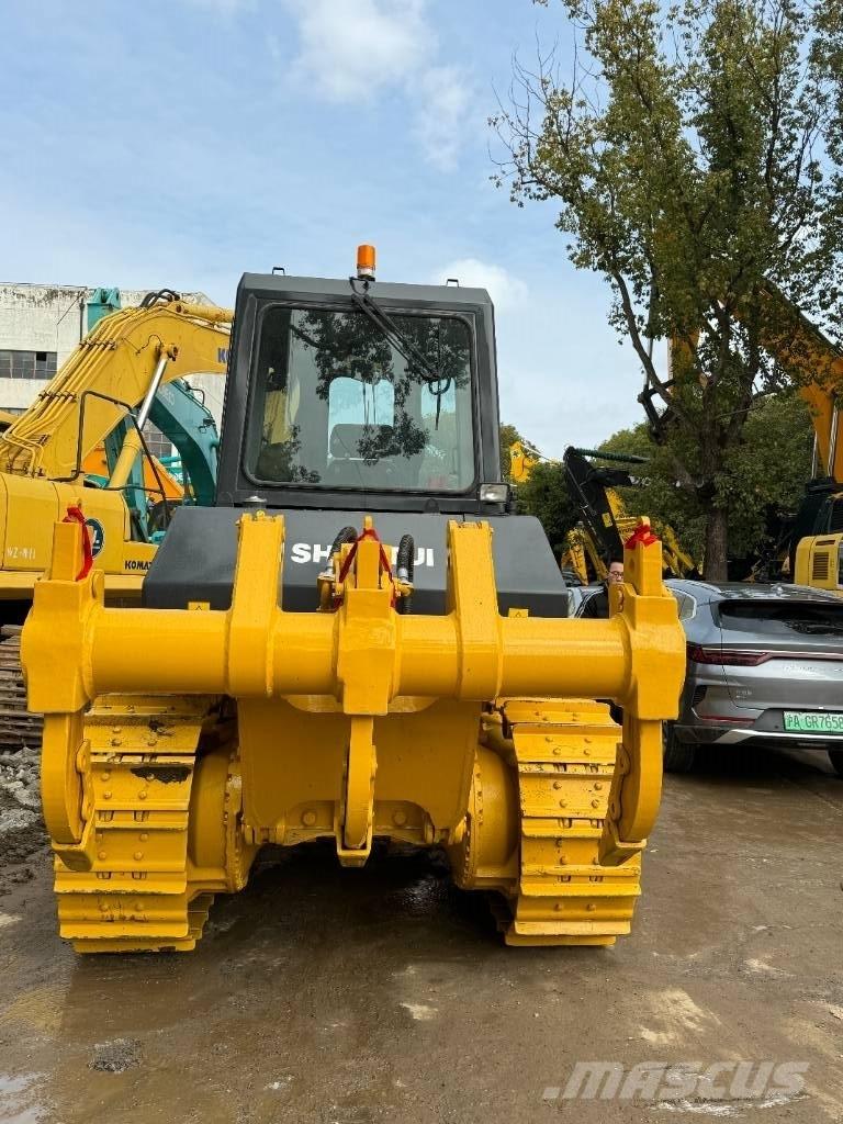 Shantui SD 16 Bulldozer på larvebånd