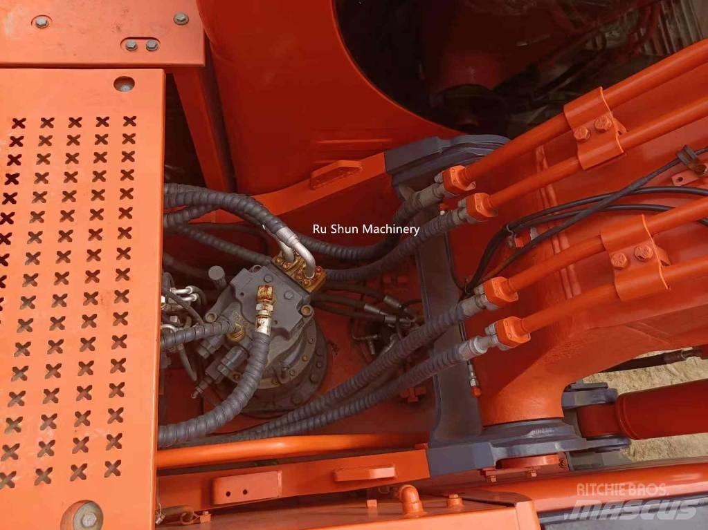 Doosan DX 225 LC Gravemaskiner på larvebånd
