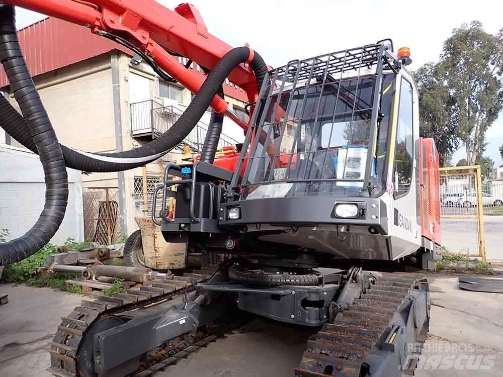 Sandvik DX800 Overfladeboreudstyr / Borerigge