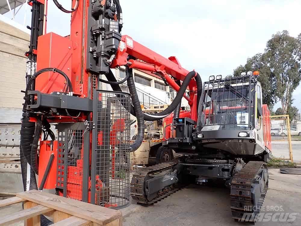 Sandvik DX800 Overfladeboreudstyr / Borerigge