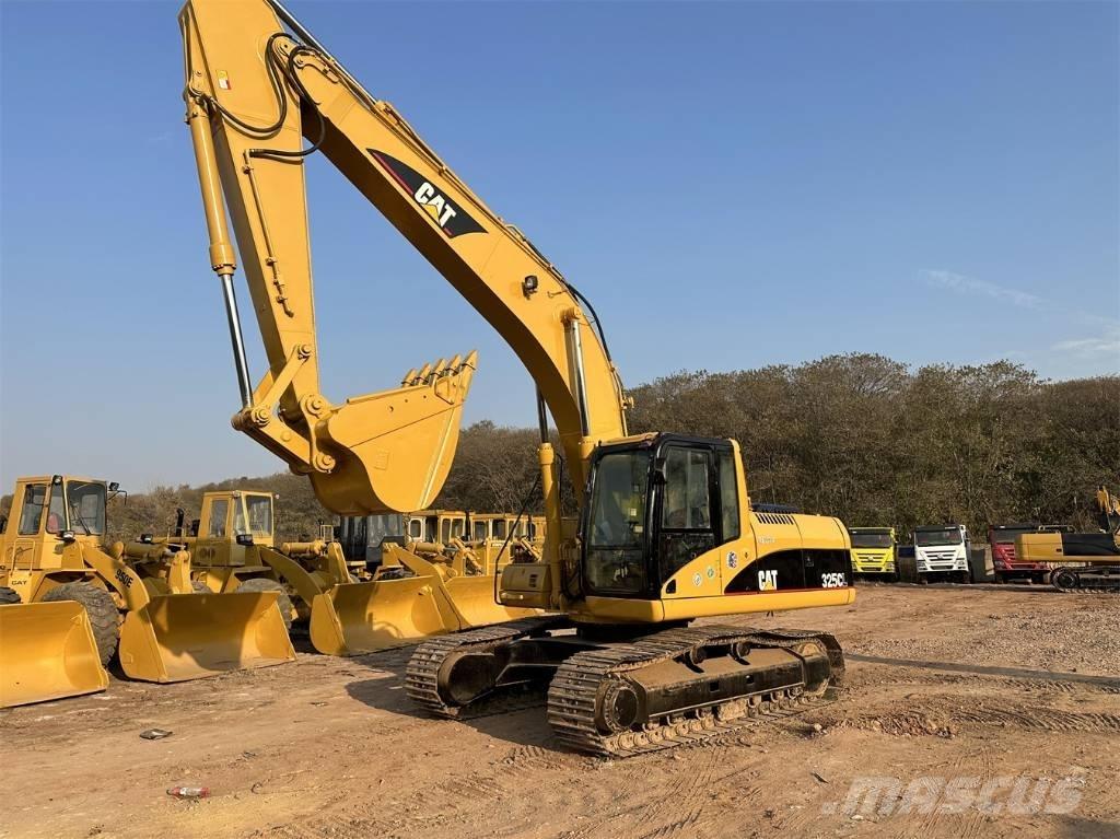 CAT 325C Gravemaskiner på larvebånd