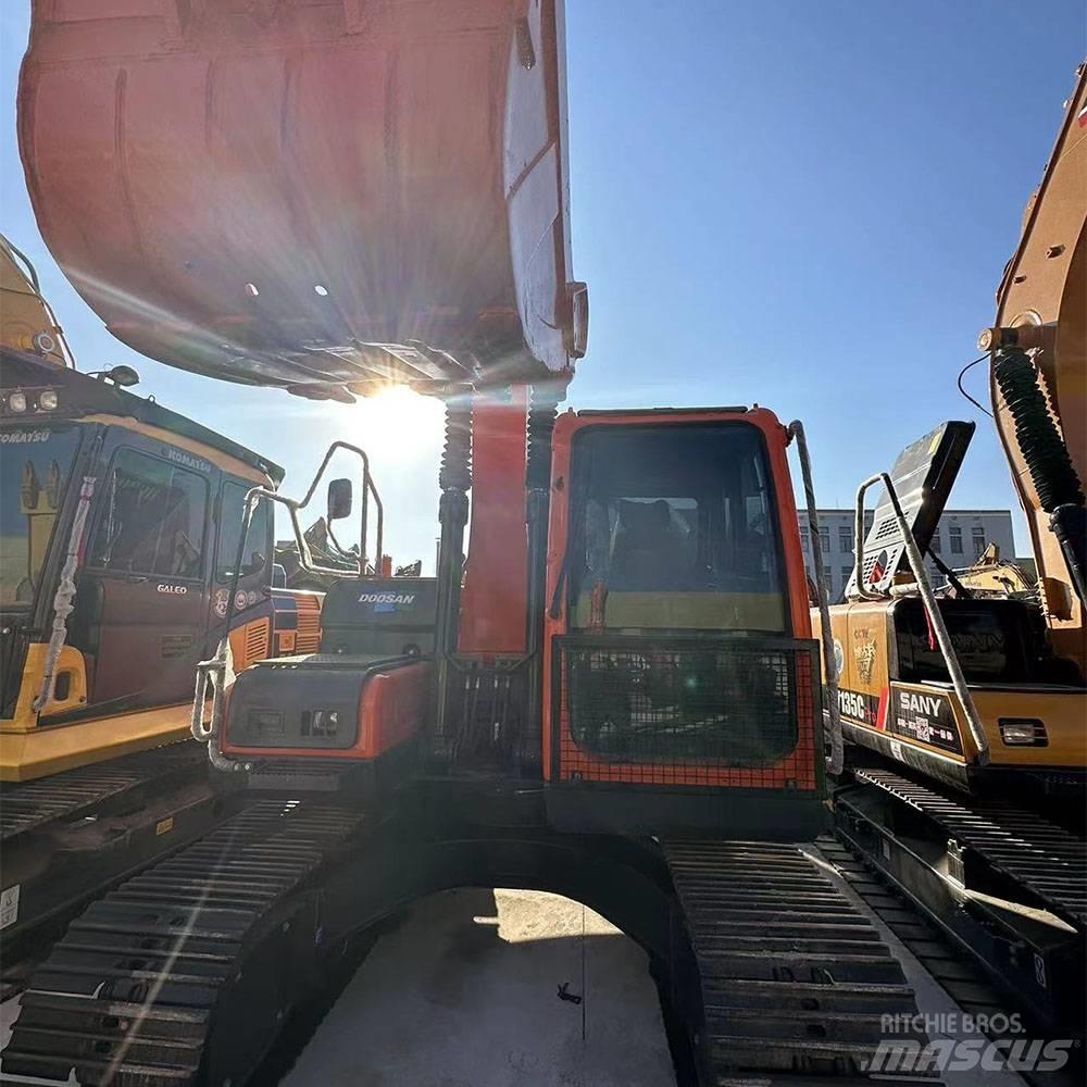 Doosan DX150LC-9C Gravemaskiner på larvebånd