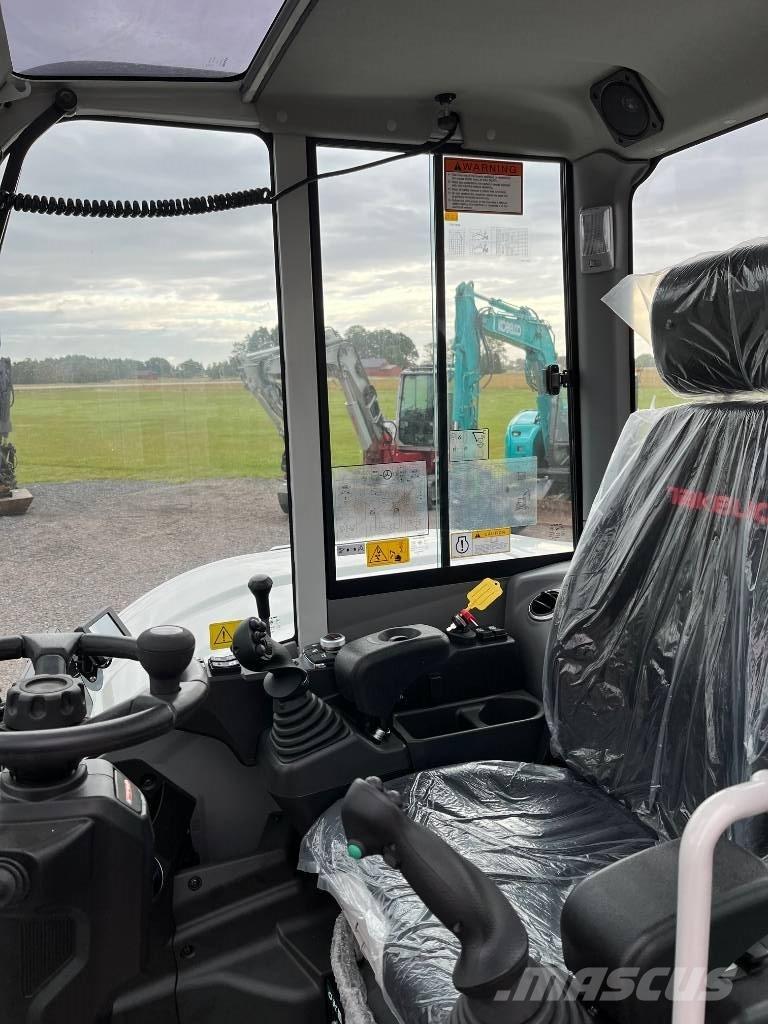 Takeuchi TB 370 W Gravemaskiner på hjul