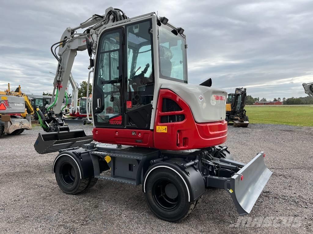 Takeuchi TB 370 W Gravemaskiner på hjul