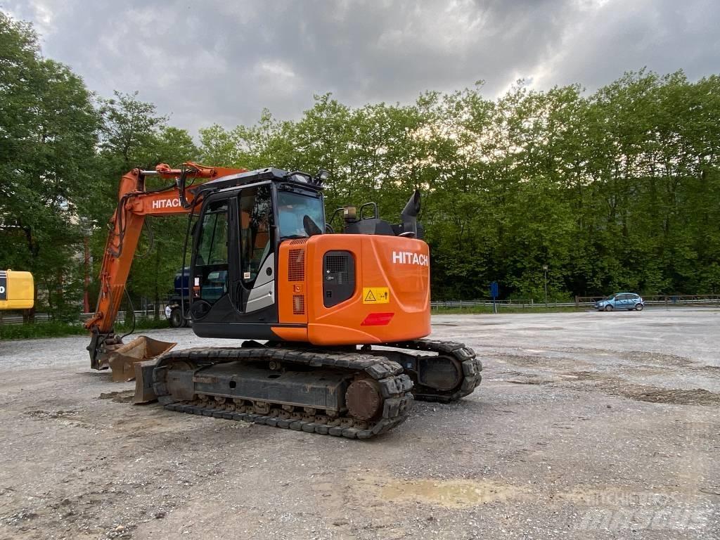 Hitachi ZX 135 US-6 Gravemaskiner på larvebånd