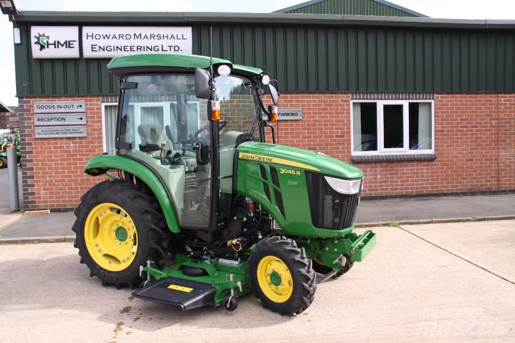 John Deere 3045 R Traktorer
