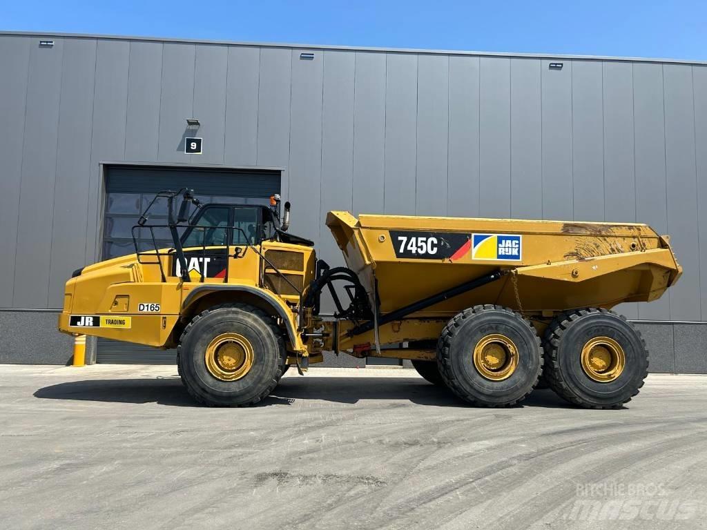 CAT 745 C Terrængående lastbiler