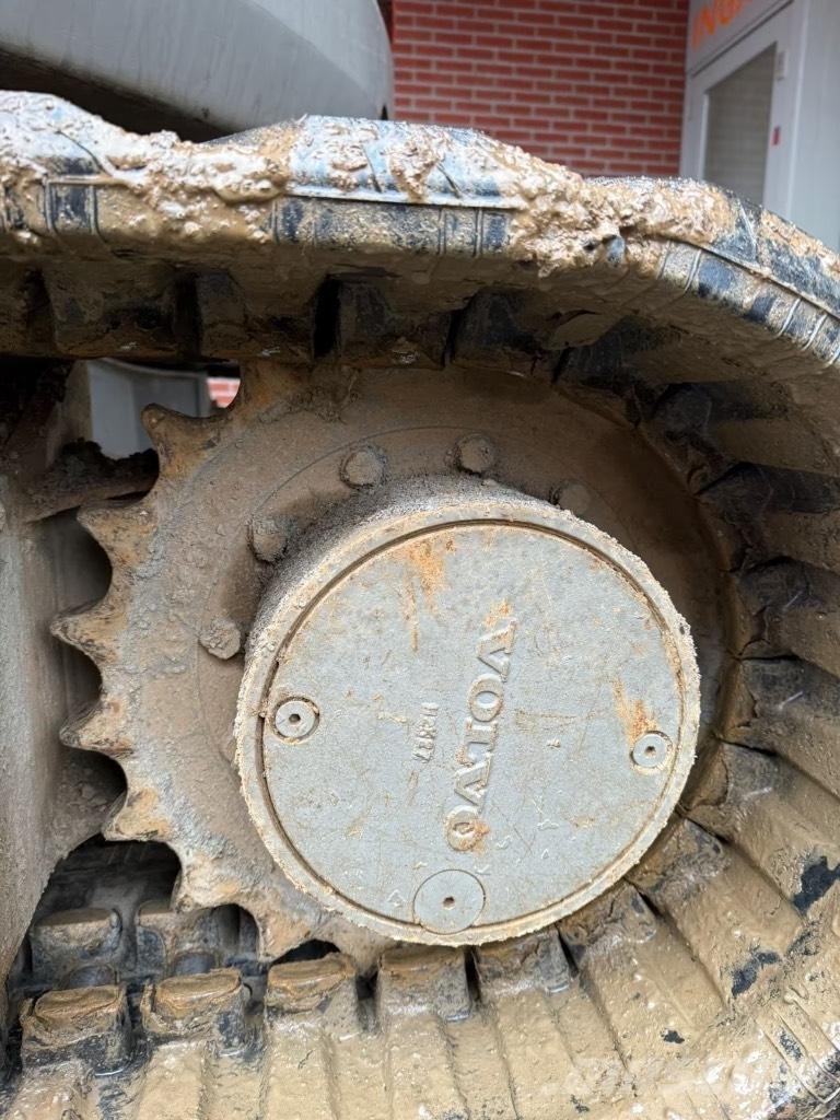 Volvo ECR 88 PLUS Midi-gravemaskiner 7t - 12t