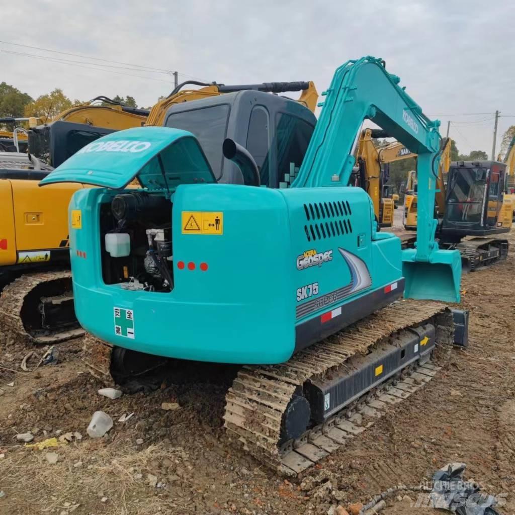Kobelco SK 75 Gravemaskiner på larvebånd