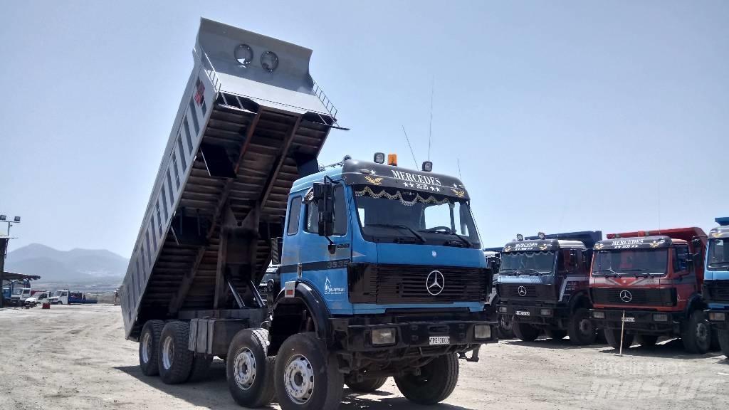 Mercedes-Benz 3535 Lastbiler med tip