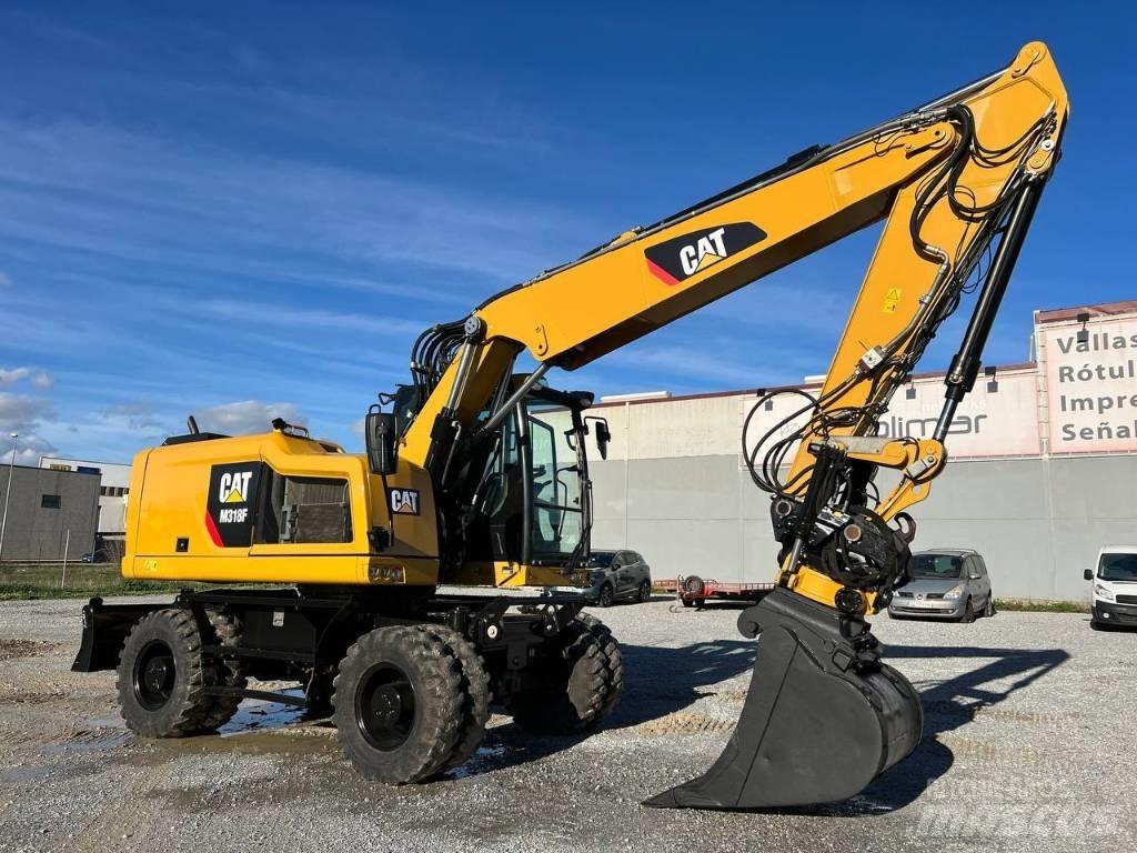 CAT M 318 F Gravemaskiner på hjul
