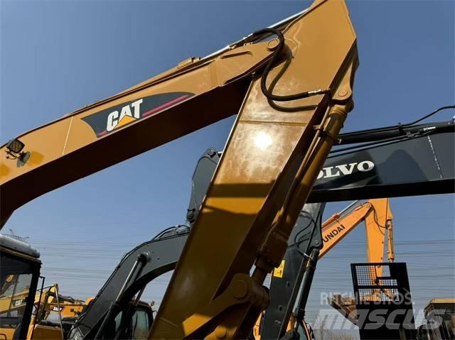CAT 320 B L Gravemaskiner på larvebånd