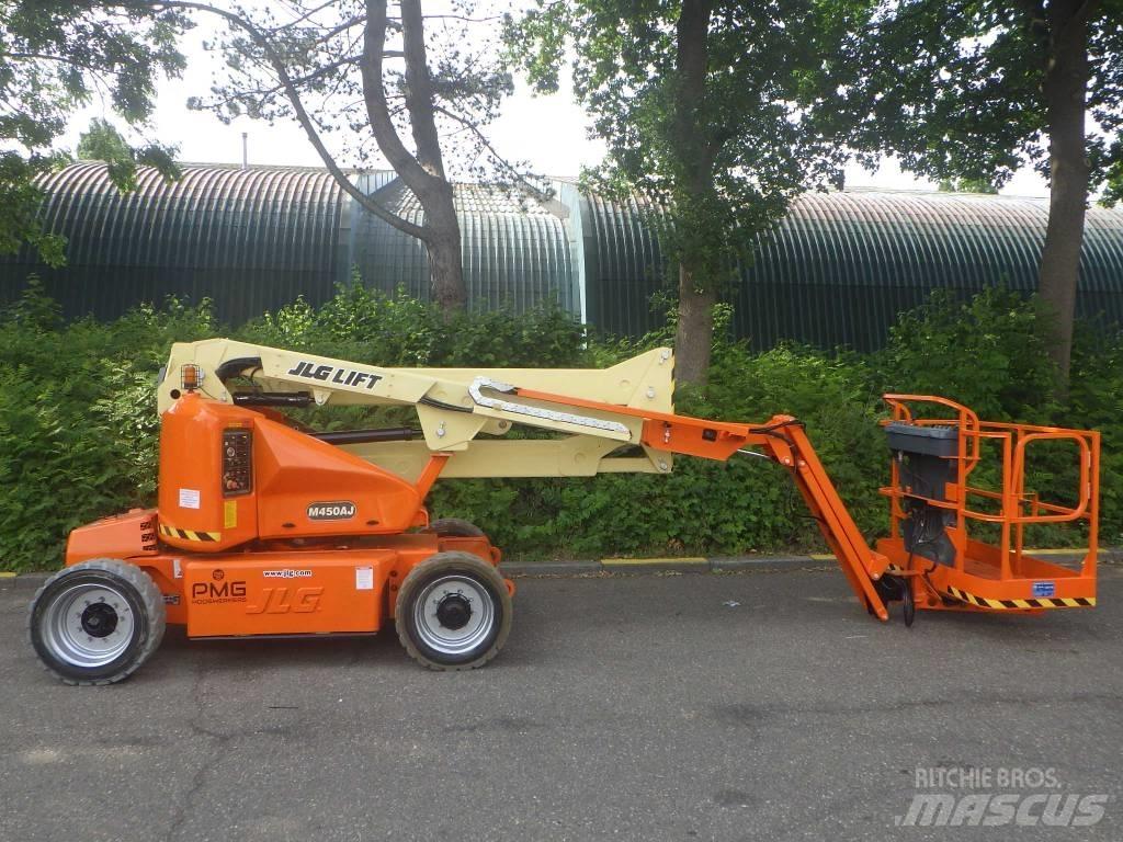JLG M450AJ Bomlifte med knækarm