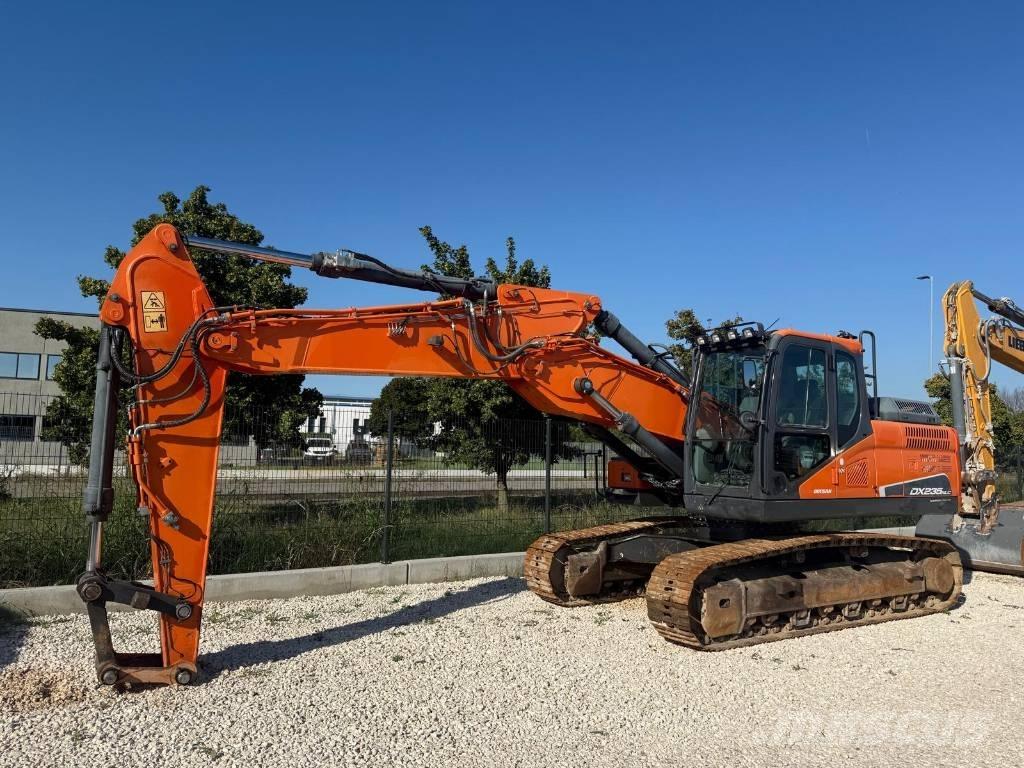 Doosan DX 235 NLC-5 Gravemaskiner på larvebånd