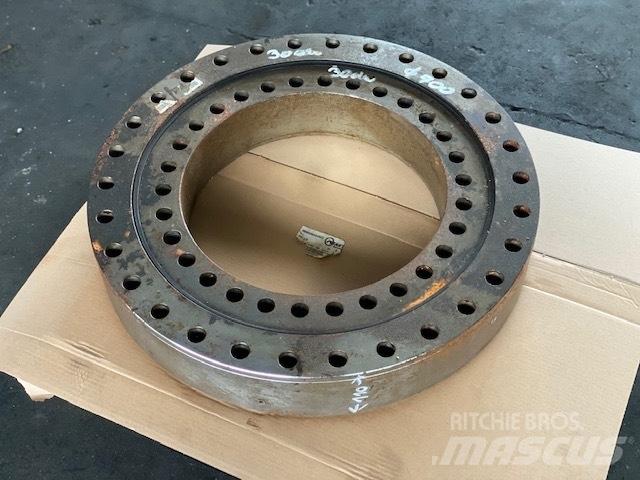 Astra bearing 700 mm Aksler
