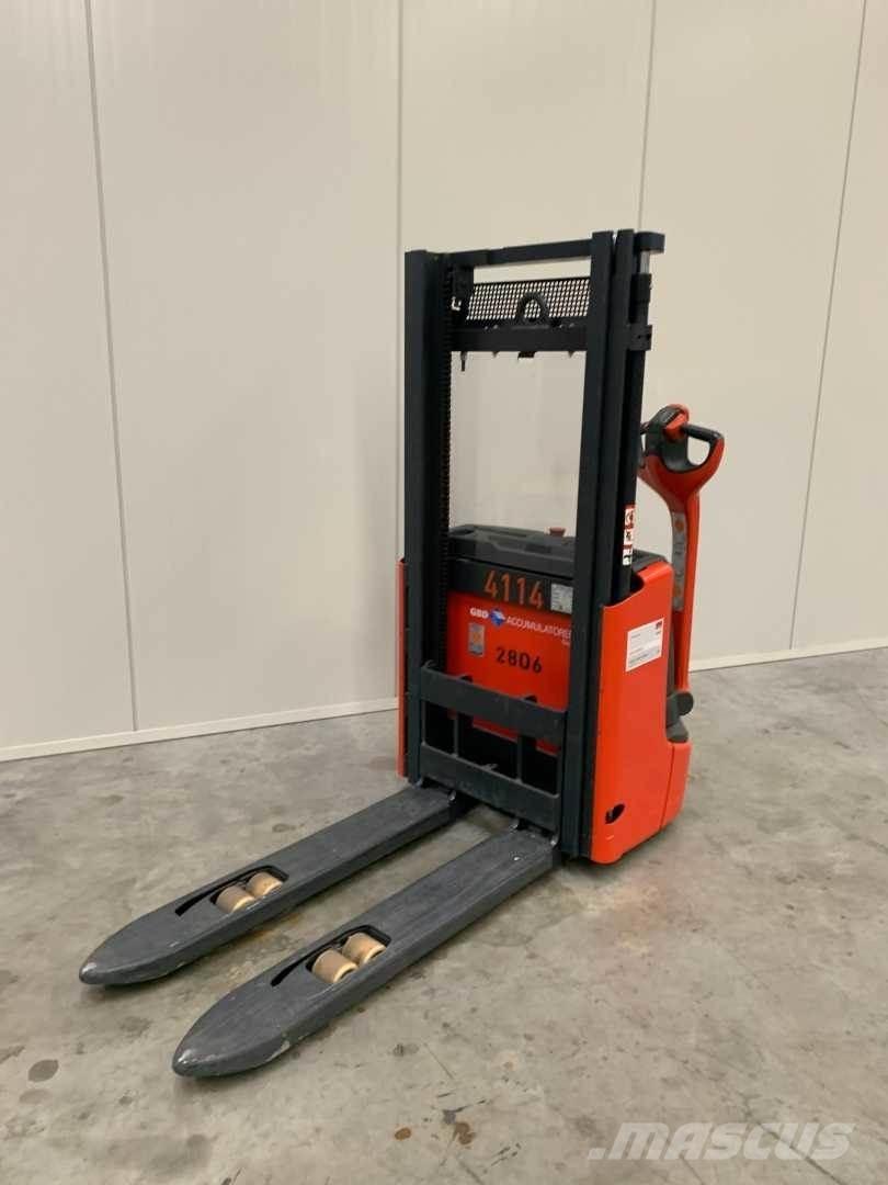 Linde L10B Selvkørende stablere