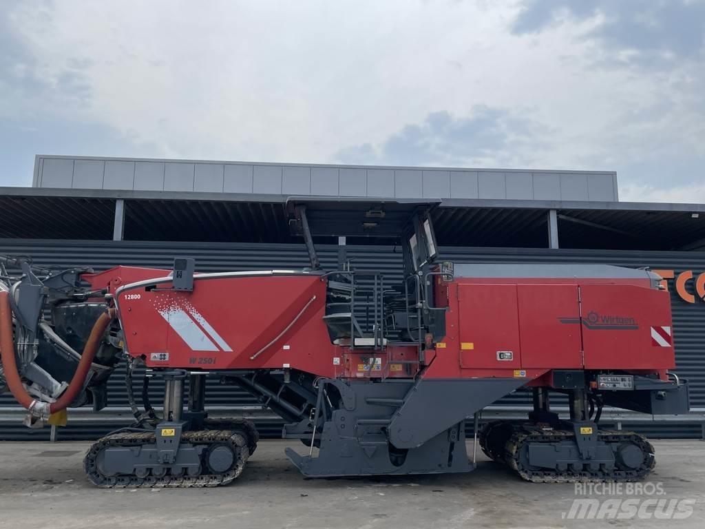 Wirtgen W 250 Asfalt-koldfræsere