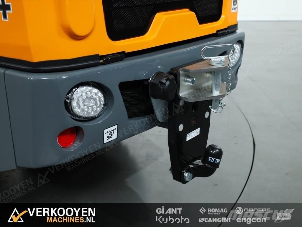 GiANT G2700 HD+ Læssemaskiner på hjul