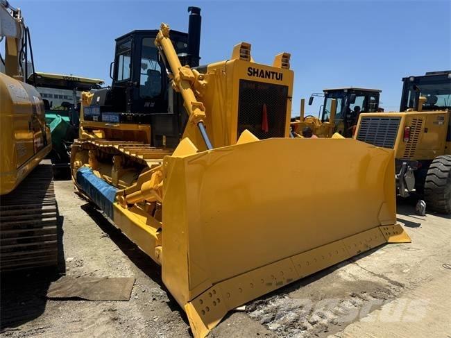 Shantui SD 32 Bulldozer på larvebånd