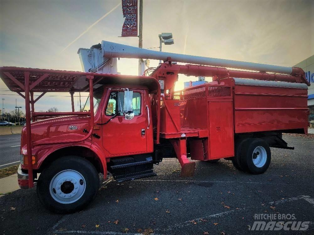International 4700 Lastbilmonterede lifte