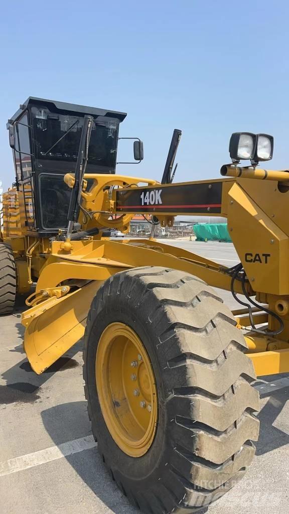 CAT 140 K Vejhøvle / Gradere