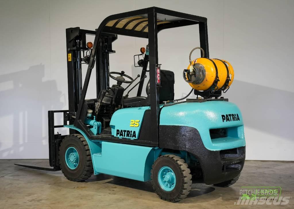Patria PFG25TH-1 LPG gaffeltrucks