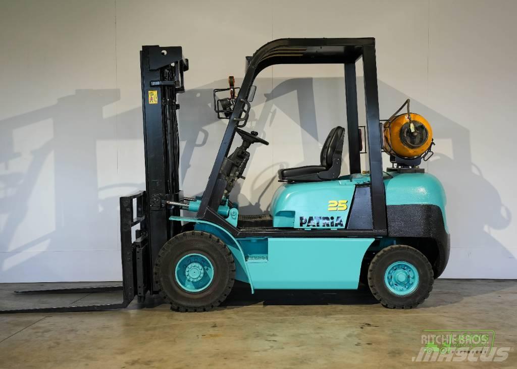Patria PFG25TH-1 LPG gaffeltrucks