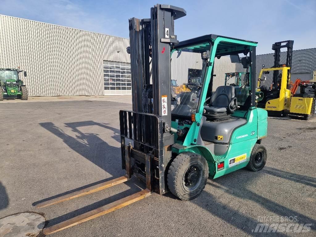 Mitsubishi FD30N Reachtruck