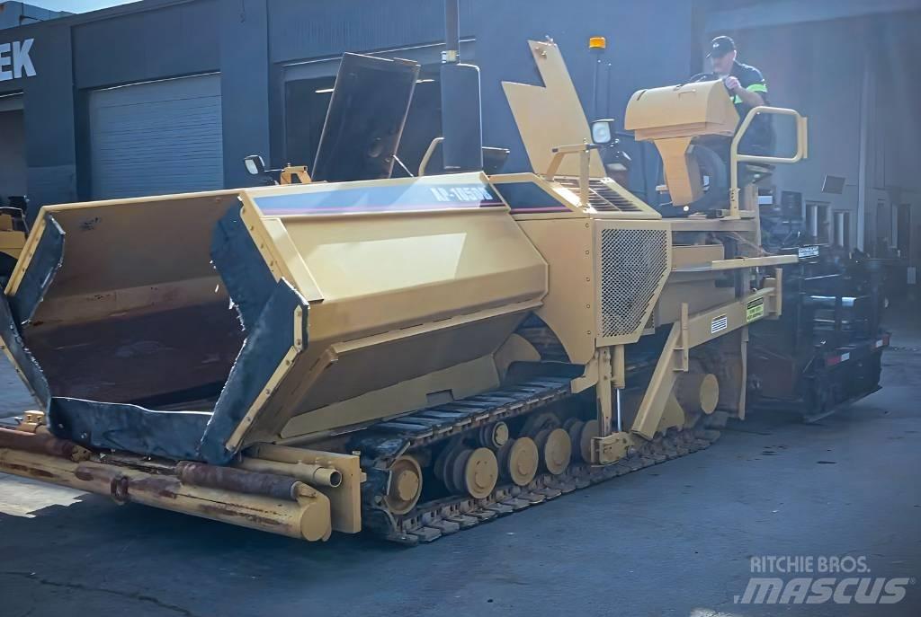 CAT AP 1050 B Asfaltudlæggere