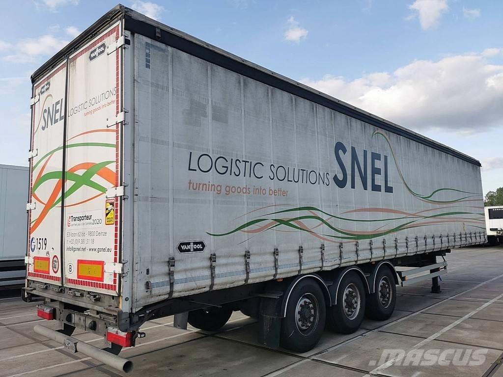 Van Hool A3C002 Semi-trailer med Gardinsider