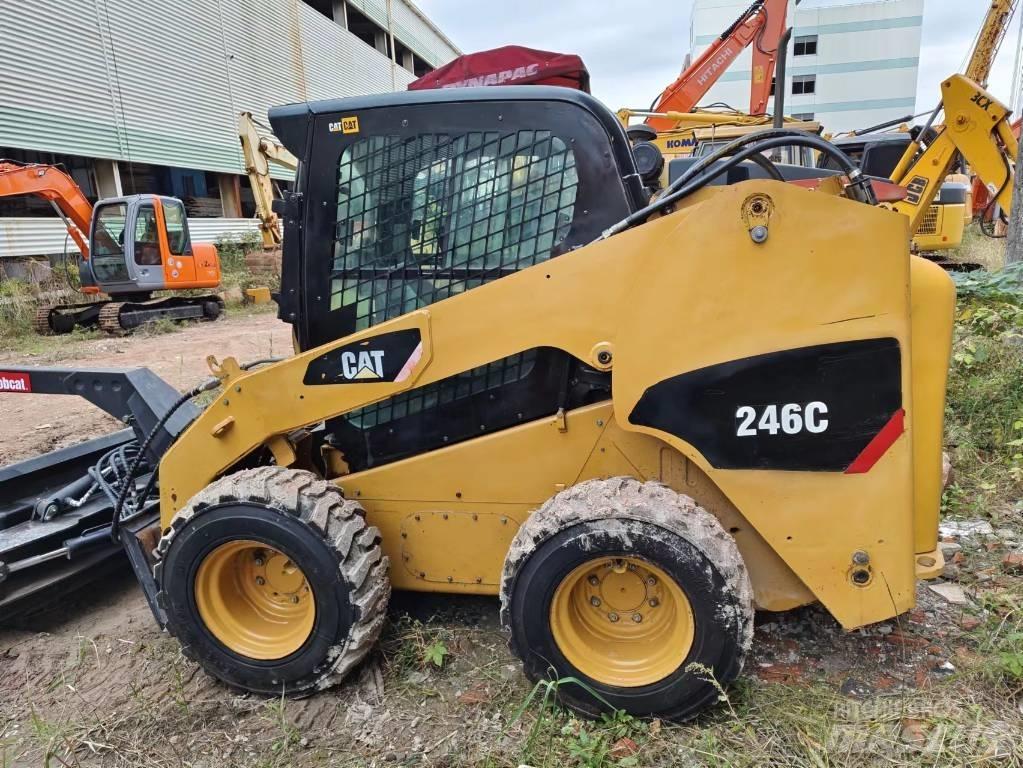 CAT 246C Minilæsser - skridstyret