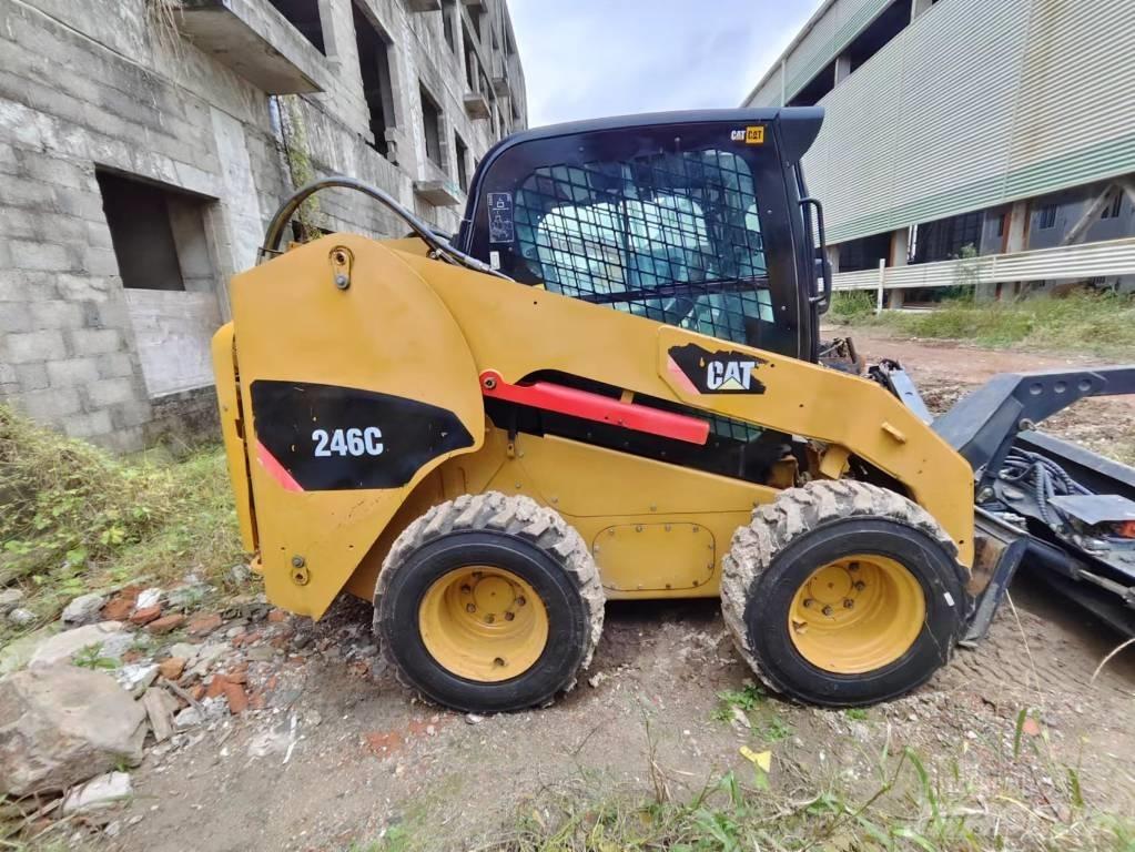 CAT 246C Minilæsser - skridstyret