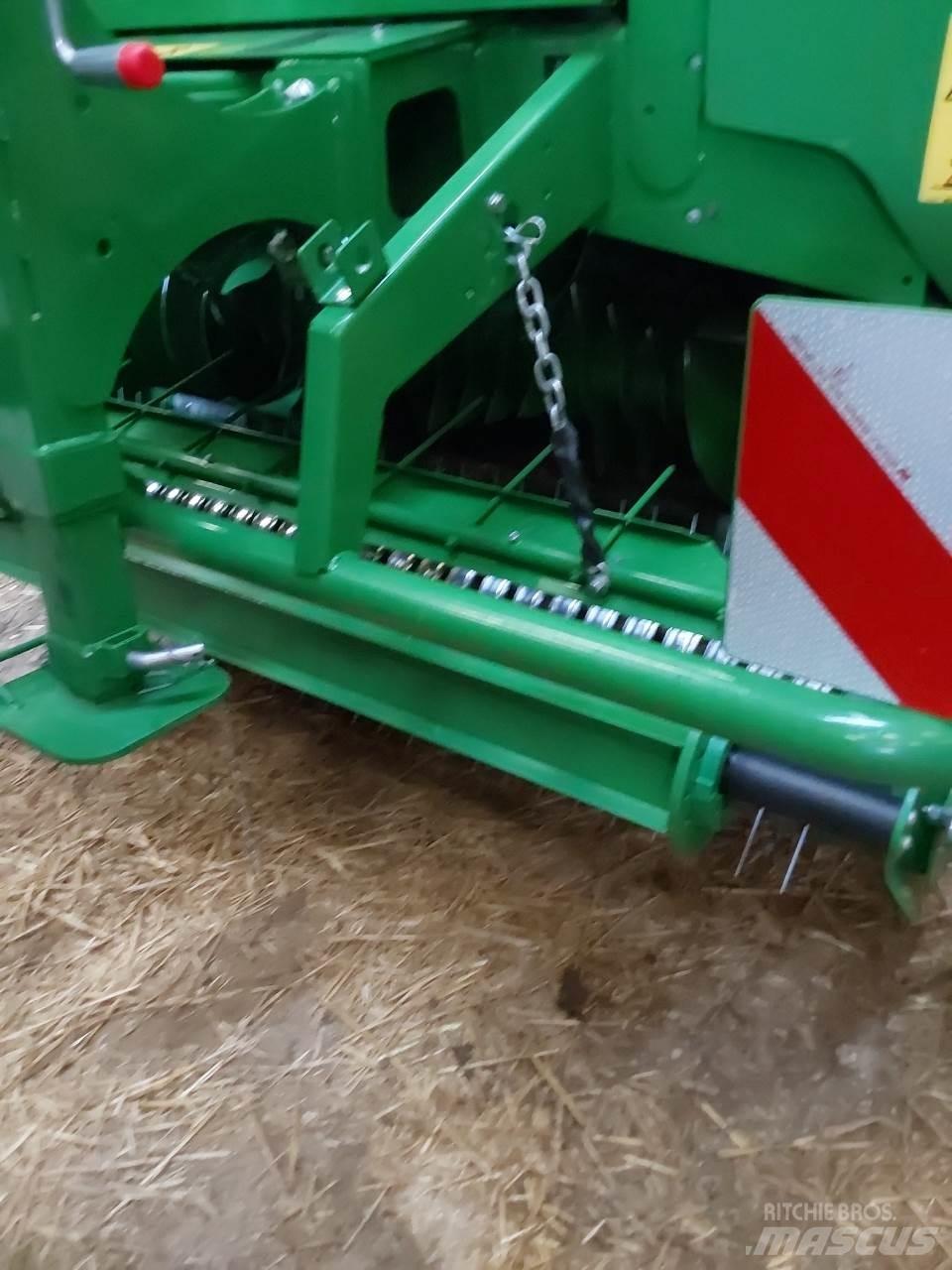 John Deere V 451 M Rundballe-pressere