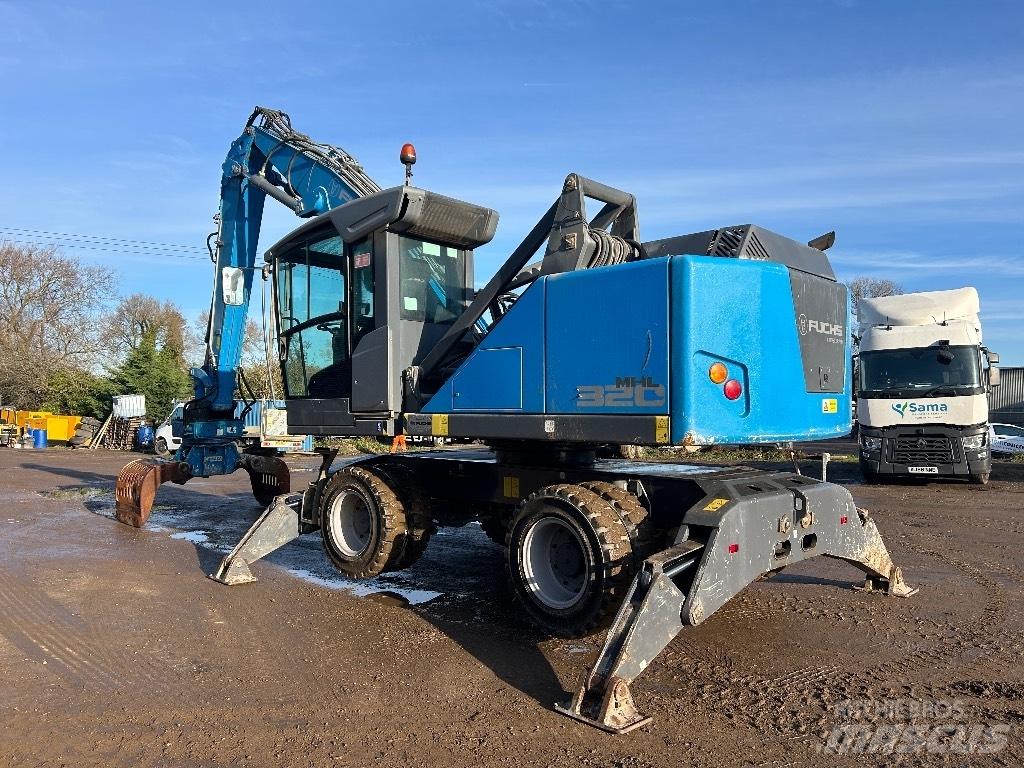 Fuchs MHL 320 T4F Materialehåndteringsmaskiner