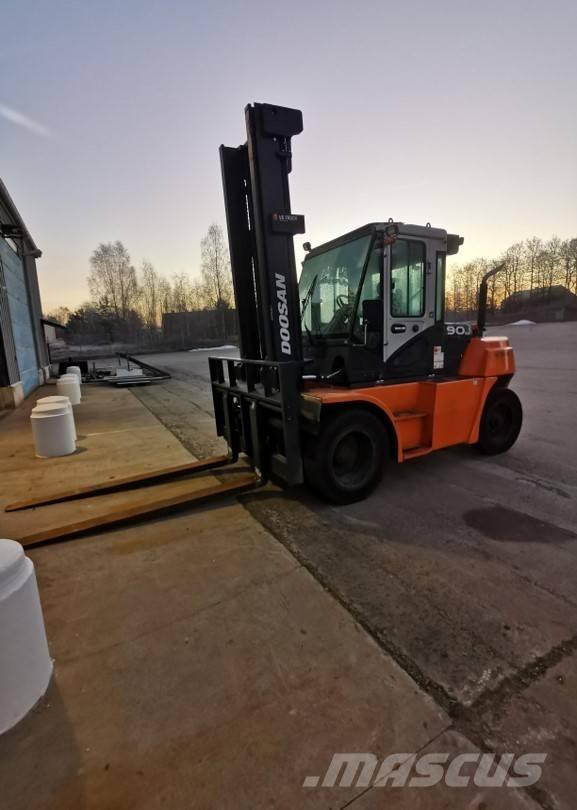 Doosan D90S-7 Diesel gaffeltrucks