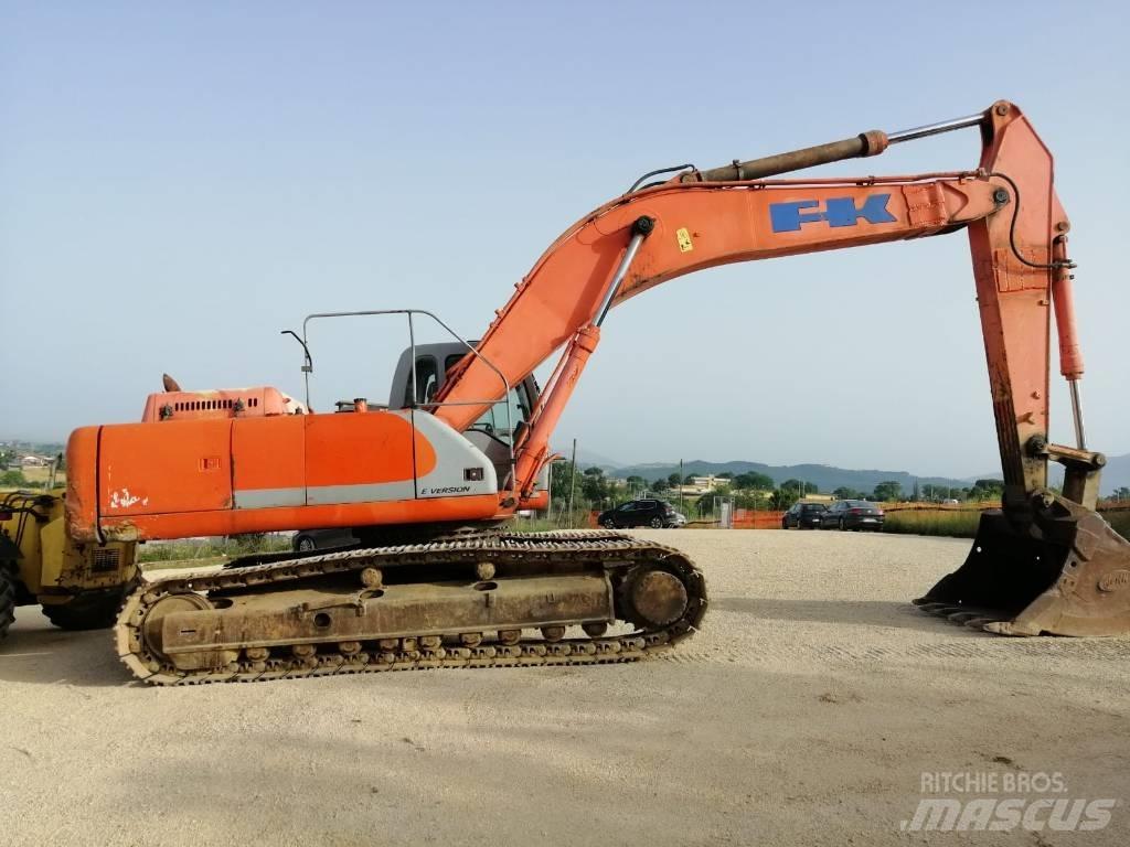 Fiat-Kobelco E385 Gravemaskiner på larvebånd