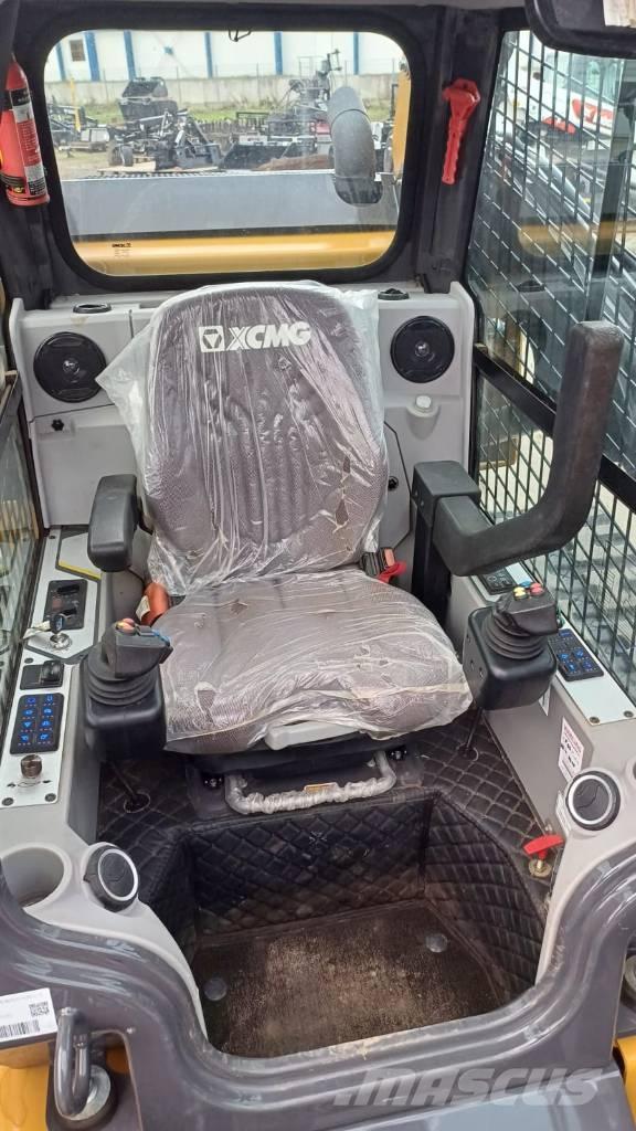 XCMG XC7-TV12 Larvebåndslæssere