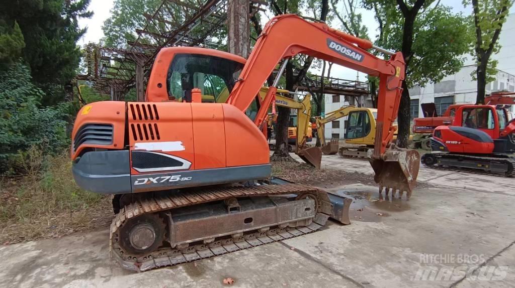 Doosan DX 75-9 C Gravemaskiner på larvebånd