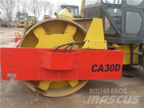 Dynapac CA30D Enkelt tromle