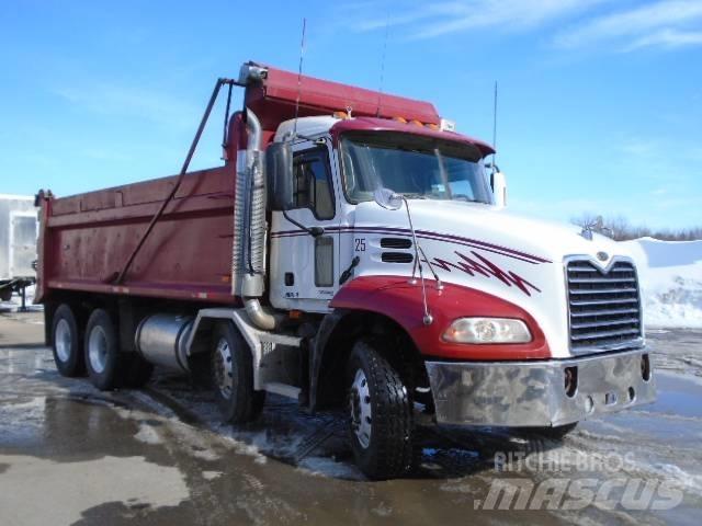 Mack CX 613 Lastbiler med tip