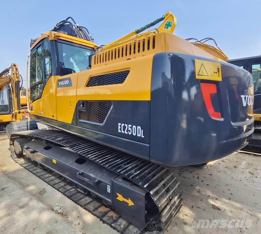 Volvo EC 250 D L Gravemaskiner på larvebånd