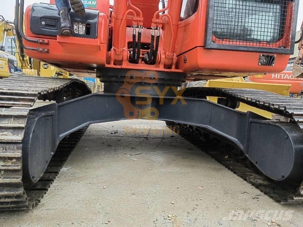 Doosan DX 225 LC Gravemaskiner på larvebånd