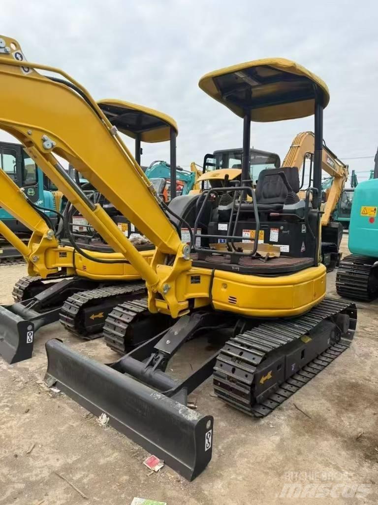Komatsu 30 Gravemaskiner på larvebånd