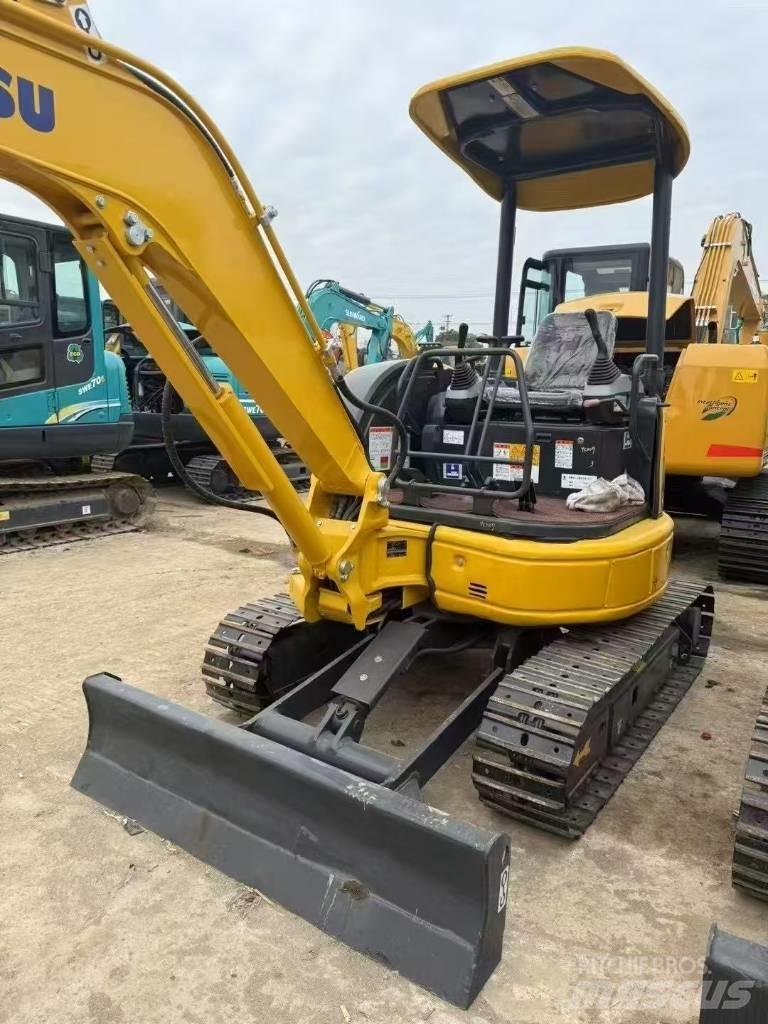Komatsu 30 Gravemaskiner på larvebånd