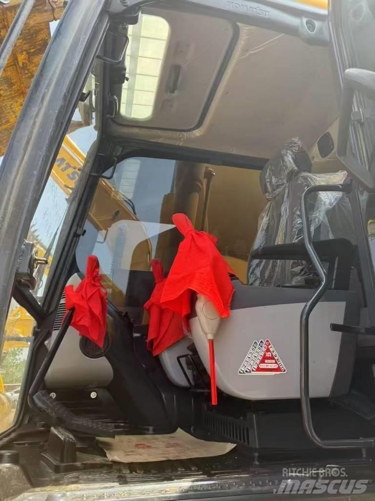 Komatsu 240LC-8 Gravemaskiner på larvebånd
